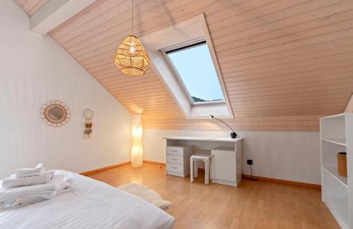 Domdidier Villa | Villa architecte lumineuse avec jardin privé
