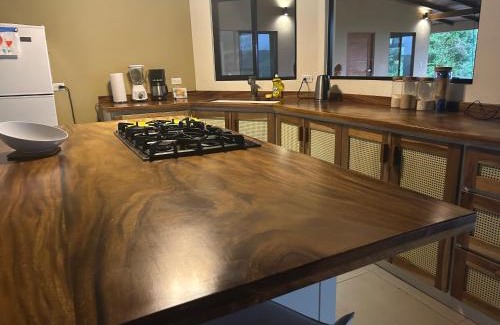 Piedades Sur Villa | Villa Arcoiris