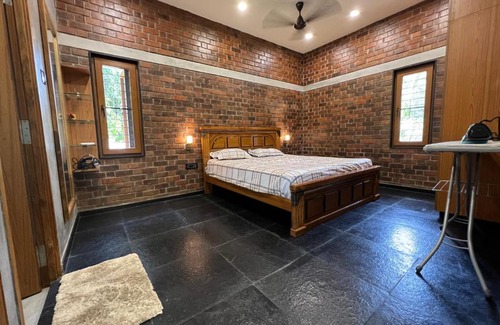 Poothurai Villa | Villa Aribella w/ private pool