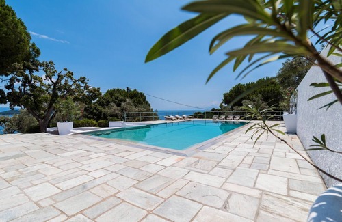 Kanapitsa Villa | Villa Arios Your little Private Resort only 5 min away from a secluded beach