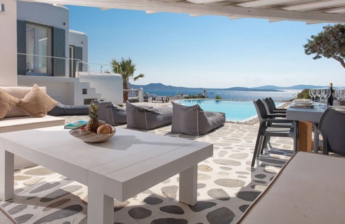 Agios Ioannis Villa | Villa Aristotle: sunset & Aegean sea Views: minimal design 4 bedrooms 4 bathroo