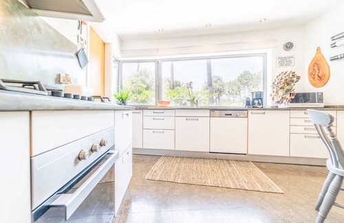 Charneca de Caparica e Sobreda Villa | Villa Arriba - Allure Villas
