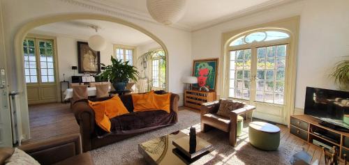 Angouleme Bed & Breakfast | Villa Art Nouveau