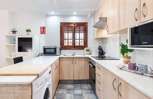 El Algar Apartment | Villa 'Artep' with Shared Pool, Wi-Fi and Air Conditioning