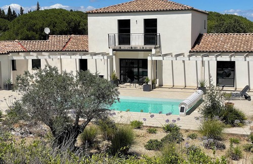 Carcassonne Villa | Villa Artos - 300 m2 - Piscine - Carcassonne - Proche Lac de Cavayère
