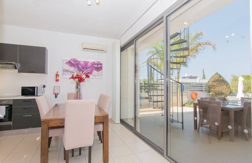 Latchi Cottage | Villa Arum - a villa that sleeps 6 guests in 3 bedrooms