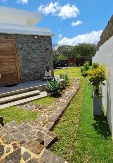 Mont Choisy Villa | Villa Asahi , Steps from Mont Choisy Beach & Golf