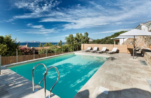 Tiriddo Villa | Villa Astrea Alba, two steps away from the beach with private swimming pool