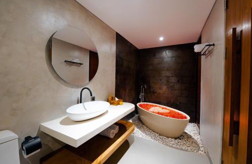 Beraban Villa | Villa Astu - Peaceful River Retreat Villa near Tanah Lot