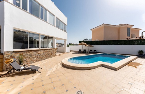 Torrequebrada Villa | Villa 'Asuncion Benalmadena Costa' with Mountain View, Wi-Fi and Air Conditioning
