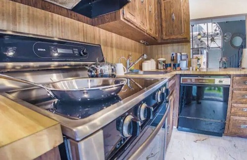Miami Shores Villa | Villa at St. James Place "F", Luxury, Pet Friendly, Free Parking