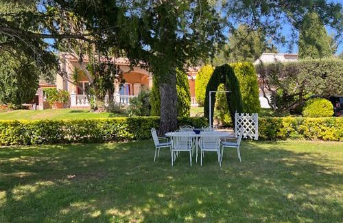 Bandol Villa | Villa au calme à Sanary, climatisée, avec piscine