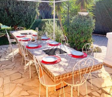 Bandol Villa | Villa au calme à Sanary, climatisée, avec piscine