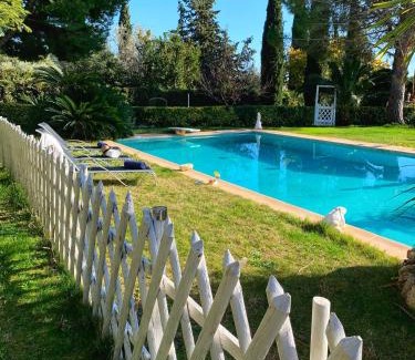 Bandol Villa | Villa au calme à Sanary, climatisée, avec piscine