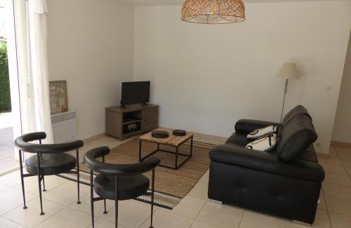 Ronce-les-Bains House | VILLA AU COEUR DE RONCE LES BAINS 200 mètres de la plage