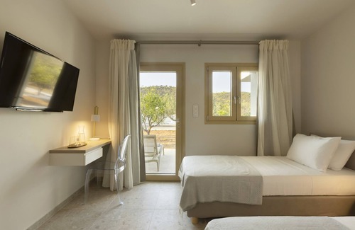 Skaloma Bed & Breakfast | Villa Aura Loutraki