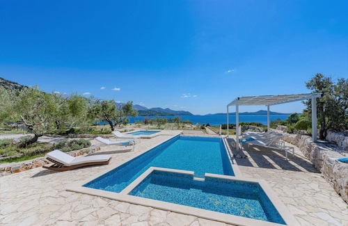 Ston Villa | Villa Auras with Heated Pool