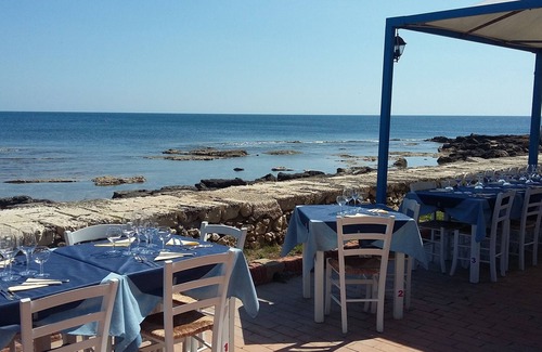Reitani House | VILLA AURORA IN MARZAMEMI 100 M. FROM THE SEA