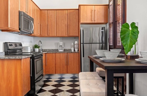 Mercado Apartment | Villa Aurora | Traditional Spanish colonial apartment in beautiful Old San Juan