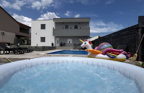 Ljubuski Villa | Villa Aurora - Villa with Swimming Pool