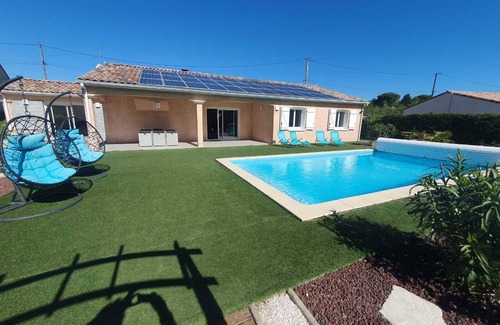 Castelnau-de-Montmiral House | Villa Avec Piscine 10 Pers