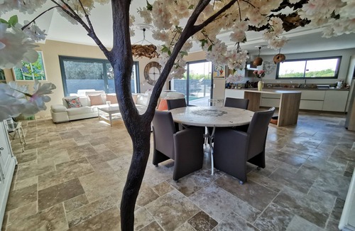 Saint-Cyprien Villa | Villa Avec Piscine à Débordement Plages à 5mn