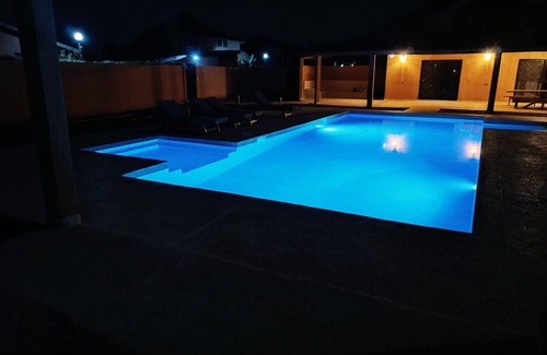 Nianing Villa | Villa Avec Piscine et Pool Housse Privatif