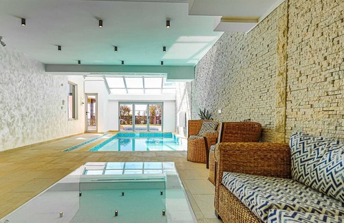 Vitici Villa | Villa Aventurine with Private Pool