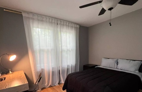 Steubenville House | Villa Avila - Bright & Cozy 3 BR near Franciscan