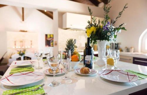 Brasina Villa | Villa Avoca - Four Bedroom Villa with Swimming Pool