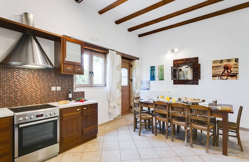 Asprouliani Villa | Villa Avra by Villa Plus