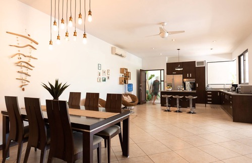 Carmen Villa | Villa Ayola | PRIME LOCATION | 1MIN WALK TO BEACH