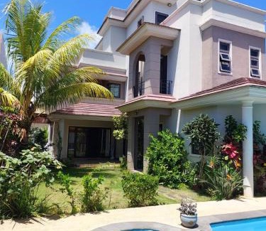 Pereybere House | Villa Azalea