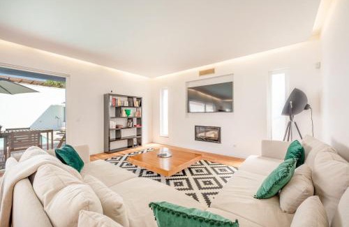 Vila Nogueira de Azeitao House | Villa Azeitão Retreat