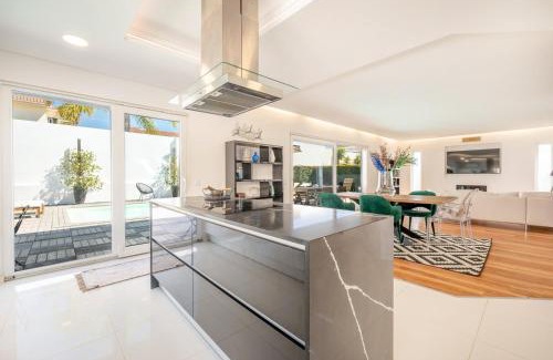 Vila Nogueira de Azeitao House | Villa Azeitão Retreat