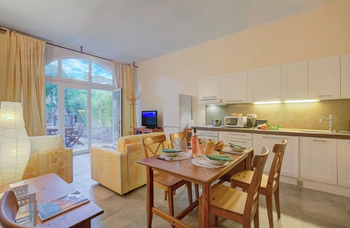 Cote d'Azur- French Riviera Apartment | Villa Azzurra Front Beach, Gassin, France