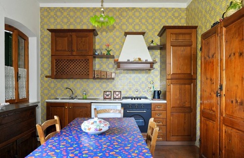 Monteleone d'Orvieto Villa | Villa Bacca - Traditional private villa with pool