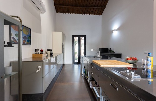 Marsala Villa | Villa 'Baglio Ballerino' with Private Pool, Wi-Fi and Air Conditioning
