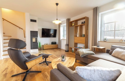 Lohme House | Villa Balticbliss auf Rügen - Direkt am Golplatz mit Sauna und Jacuzzi