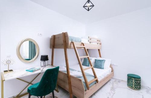 Neo Kalamaki Villa | Villa Balux