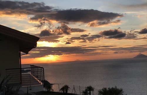 Zambrone Apartment | Villa Banana, apartment near Tropea