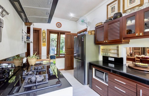 Sanur Villa | VILLA BAPAK 3 BDRMS GARDEN LARGE POOL CENTRAL CLOSE TO BEACH