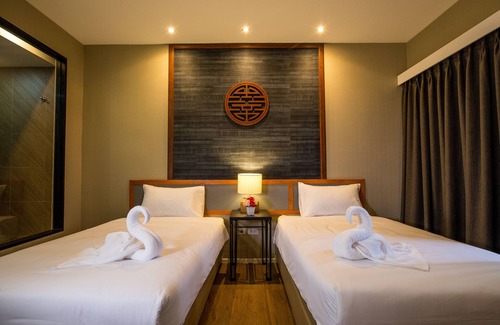Pak Kret Hotel | Villa Baron Hotel