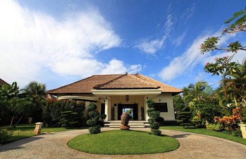 Banjartegehe Villa | Villa Baruna - Bali Beach Villa with sea view and free WIFI