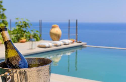 Acireale Villa | Villa Battiato . Home n Pool