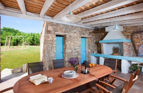 Stanisovi Villa | Villa Bea by Interhome