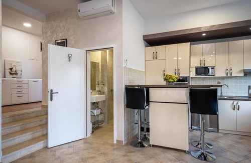 Sosici Villa | Villa Beauty with Heated Pool, Sauna and Hot tub