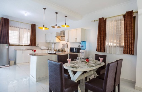Ukunda Apartment | Villa Becky -Luxury 3 Bedroom with AC Penthouse in Diani Beach