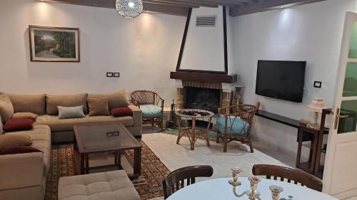 ‘Ayn ad Darahim House | Villa Bel air