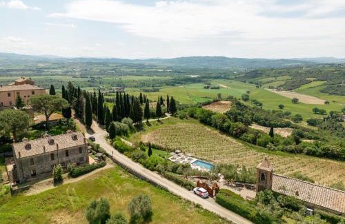 Monte Antico Villa | Villa Bel Giardino by Interhome